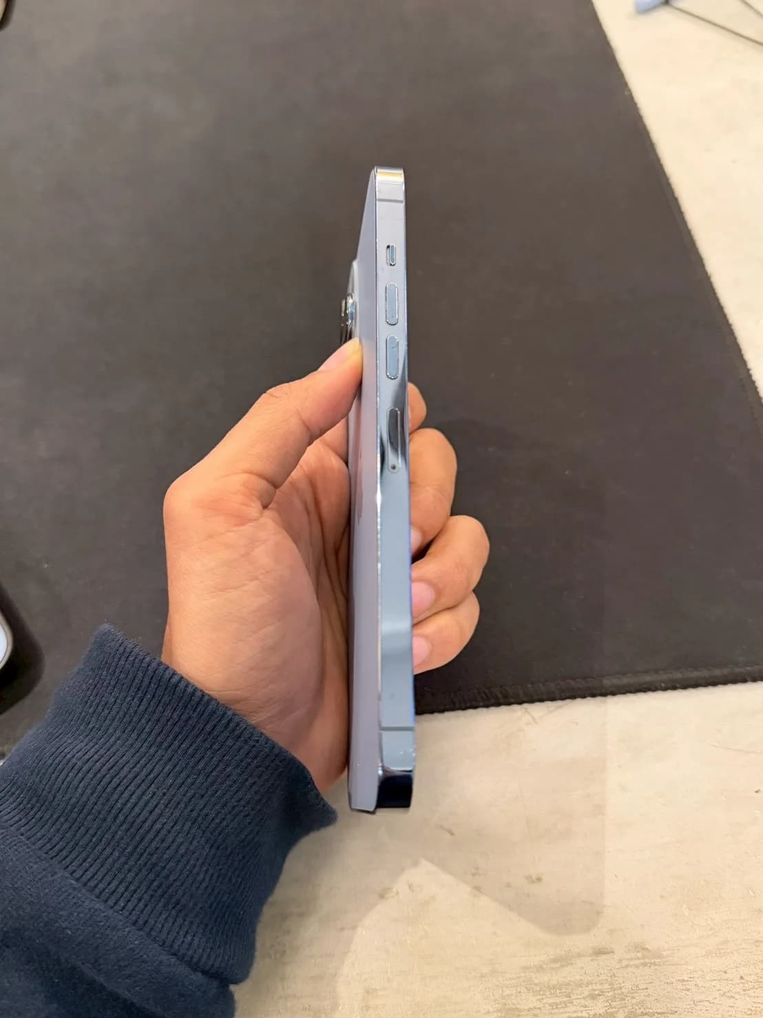 iPhone 13 Pro Max - Image 3