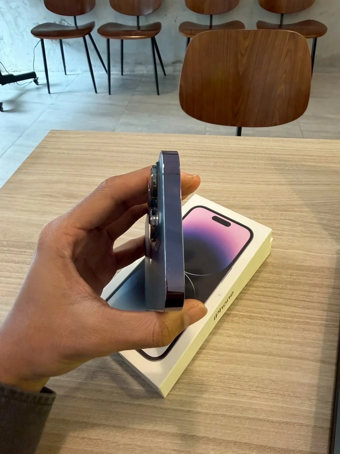 iPhone 14 Pro - Image 4