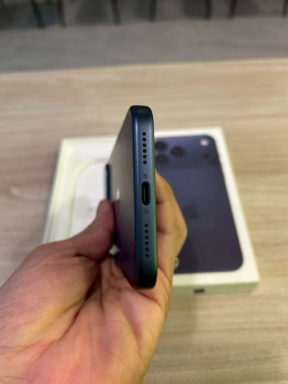 iPhone 17 Pro Max - Image 4