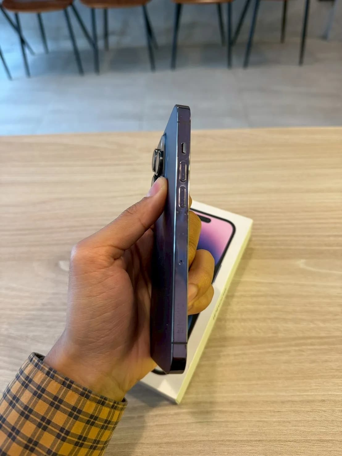 iPhone 14 Pro - Image 3