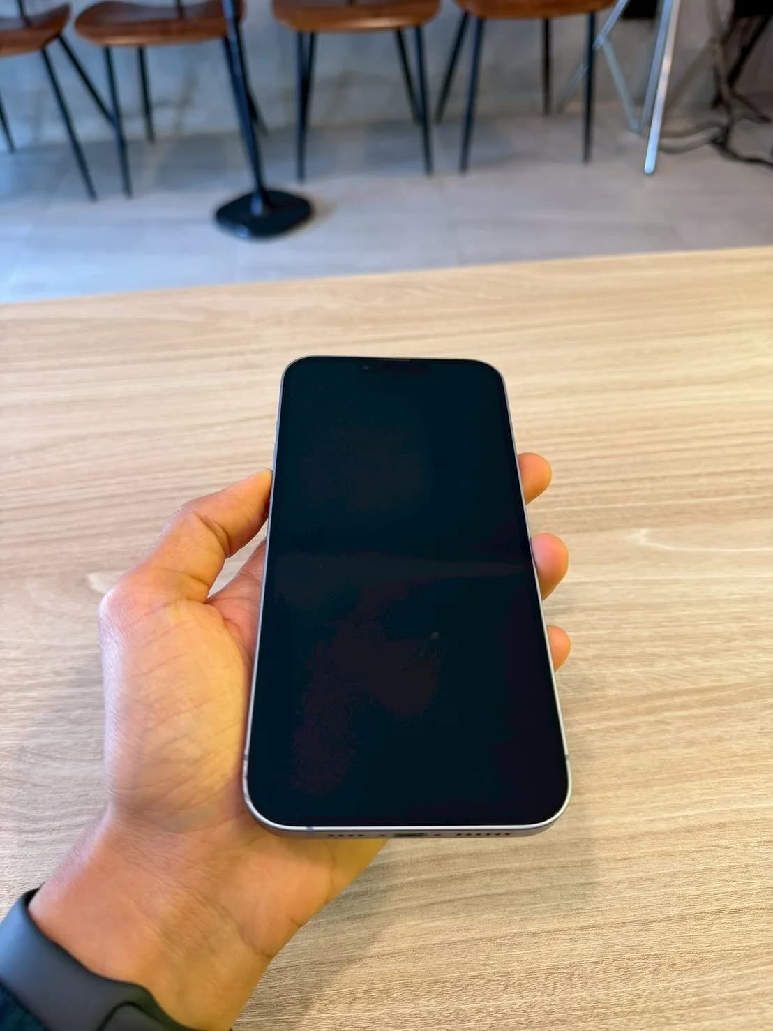 iPhone 14 Plus - Image 2