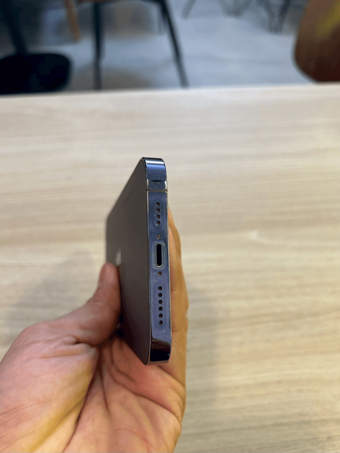 iPhone 14 Pro Max - Image 4