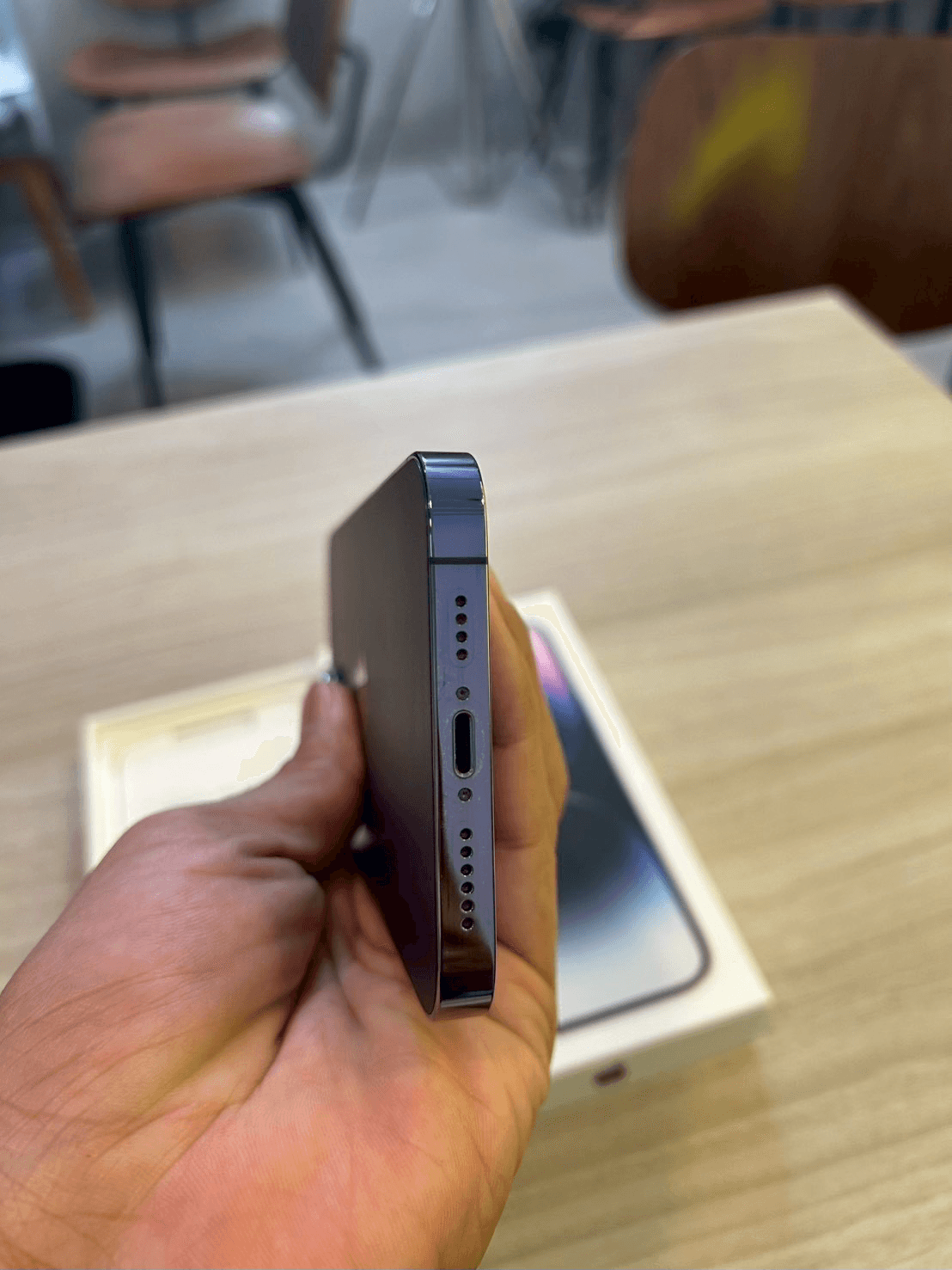 iPhone 14 Pro Max - Image 4