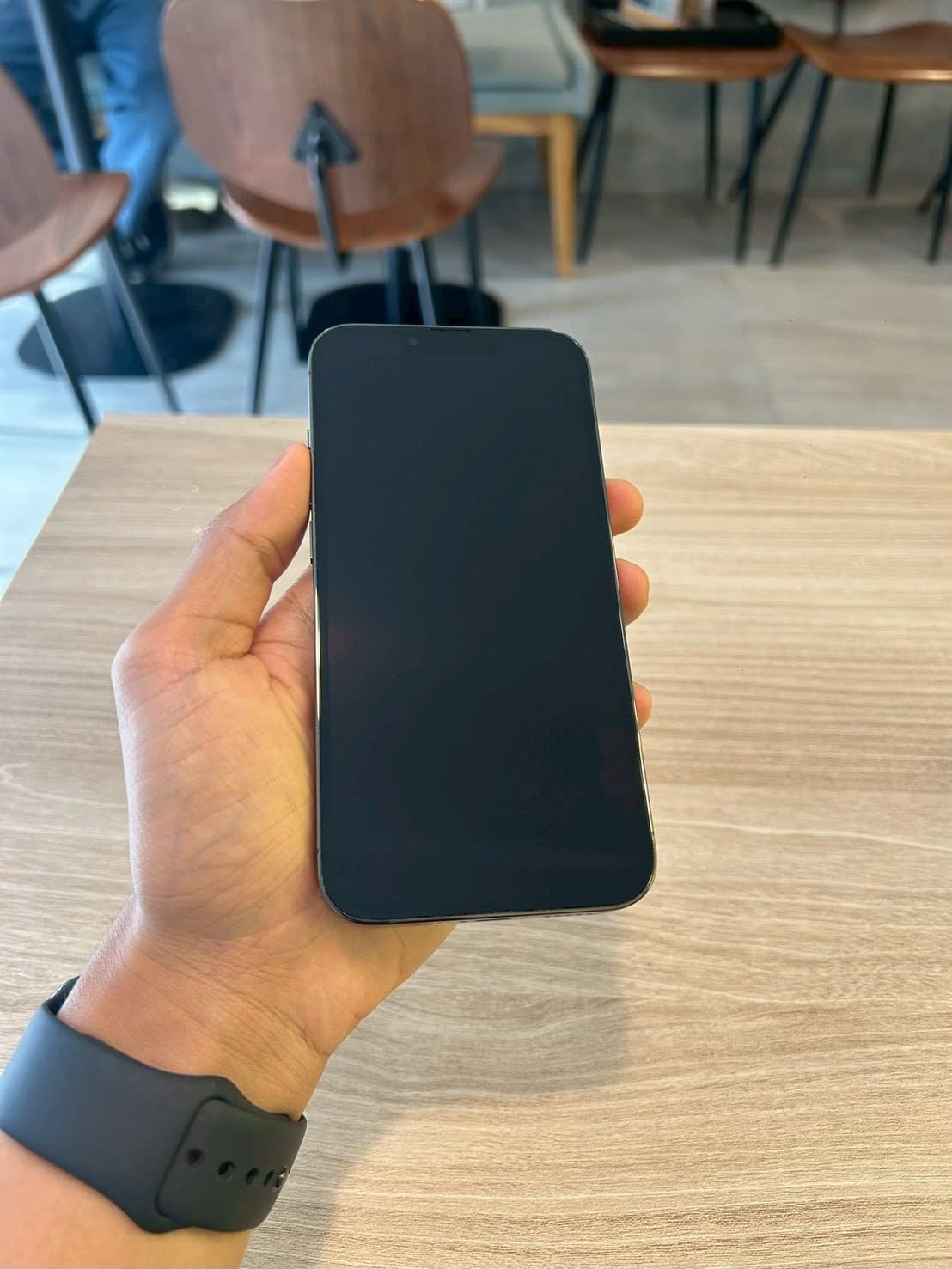 iPhone 13 Pro - Image 2
