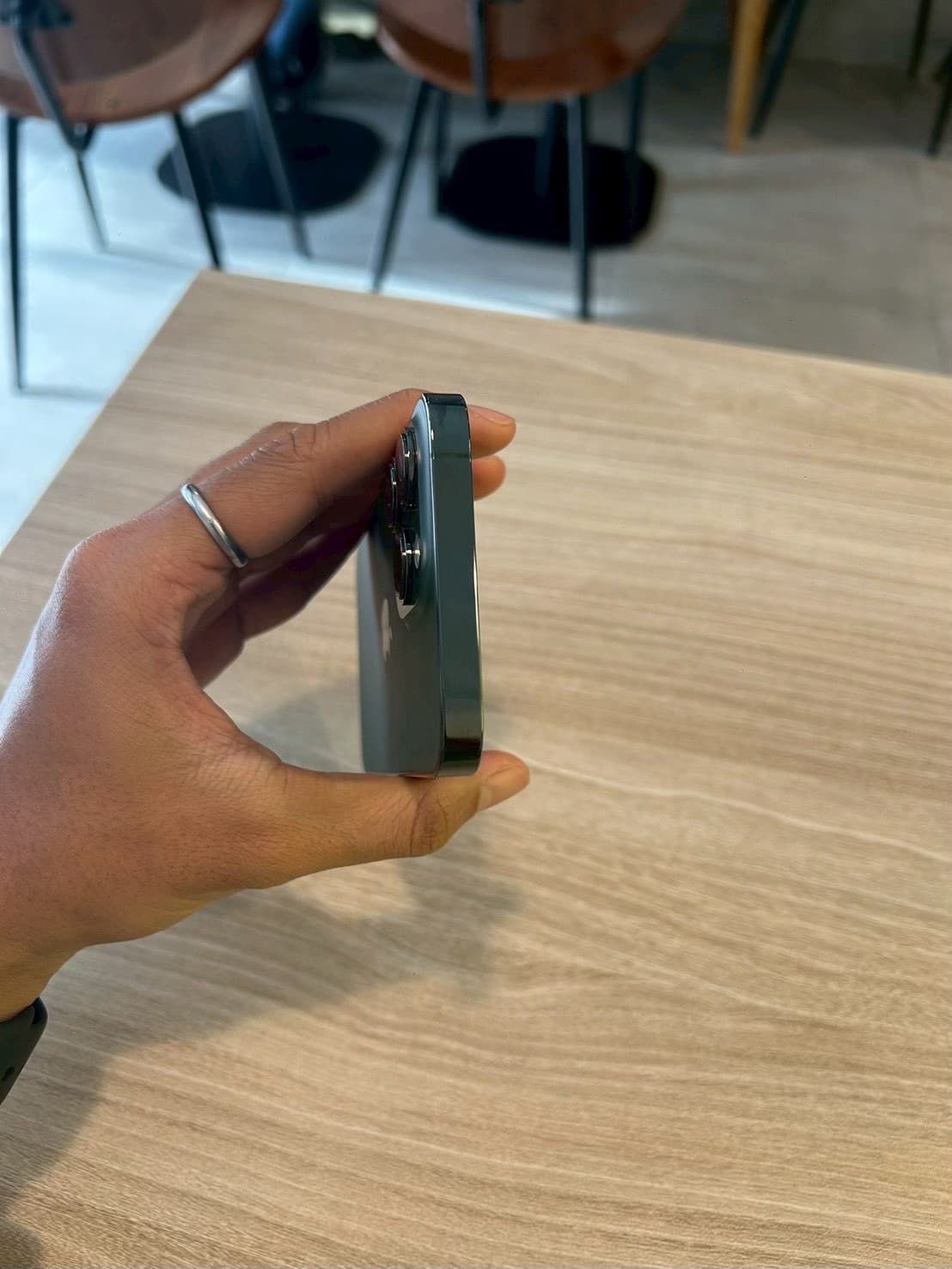 iPhone 13 Pro - Image 4
