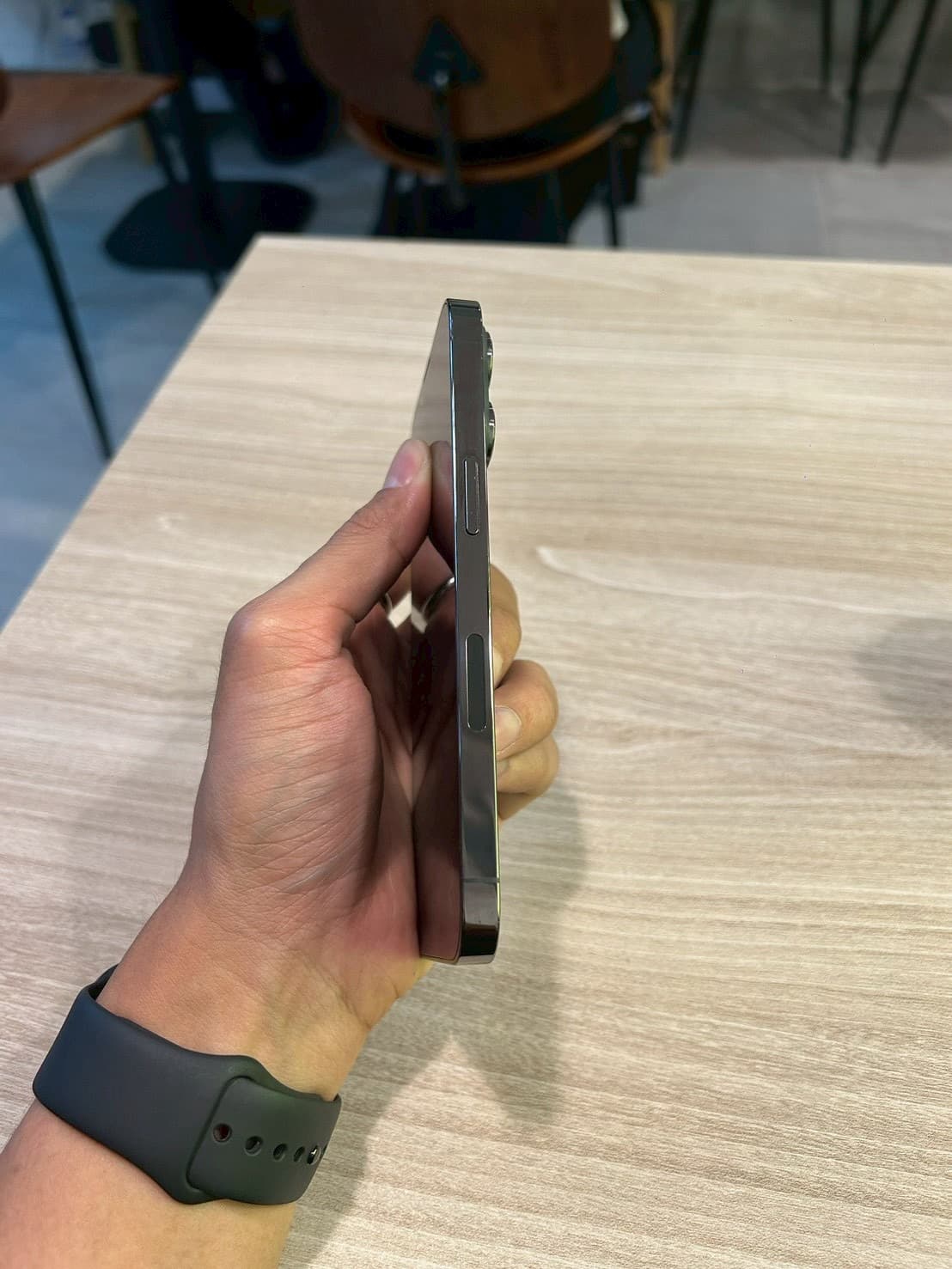 iPhone 13 Pro - Image 3