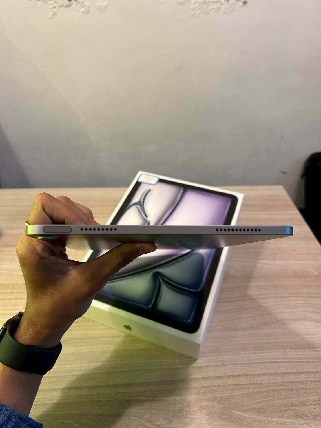 iPad Air 6 11" - Image 4