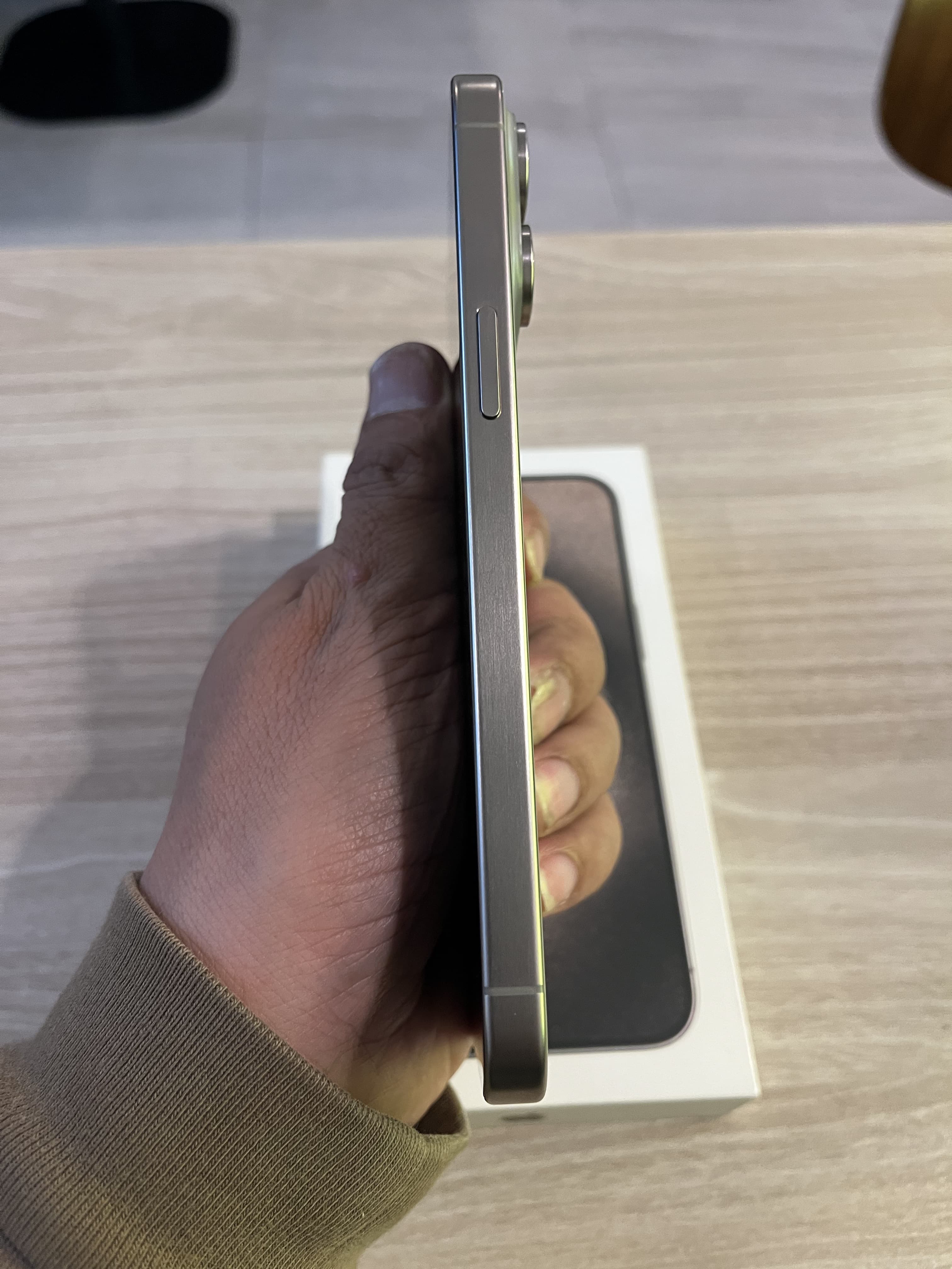 iPhone 15 Pro Max - Image 3