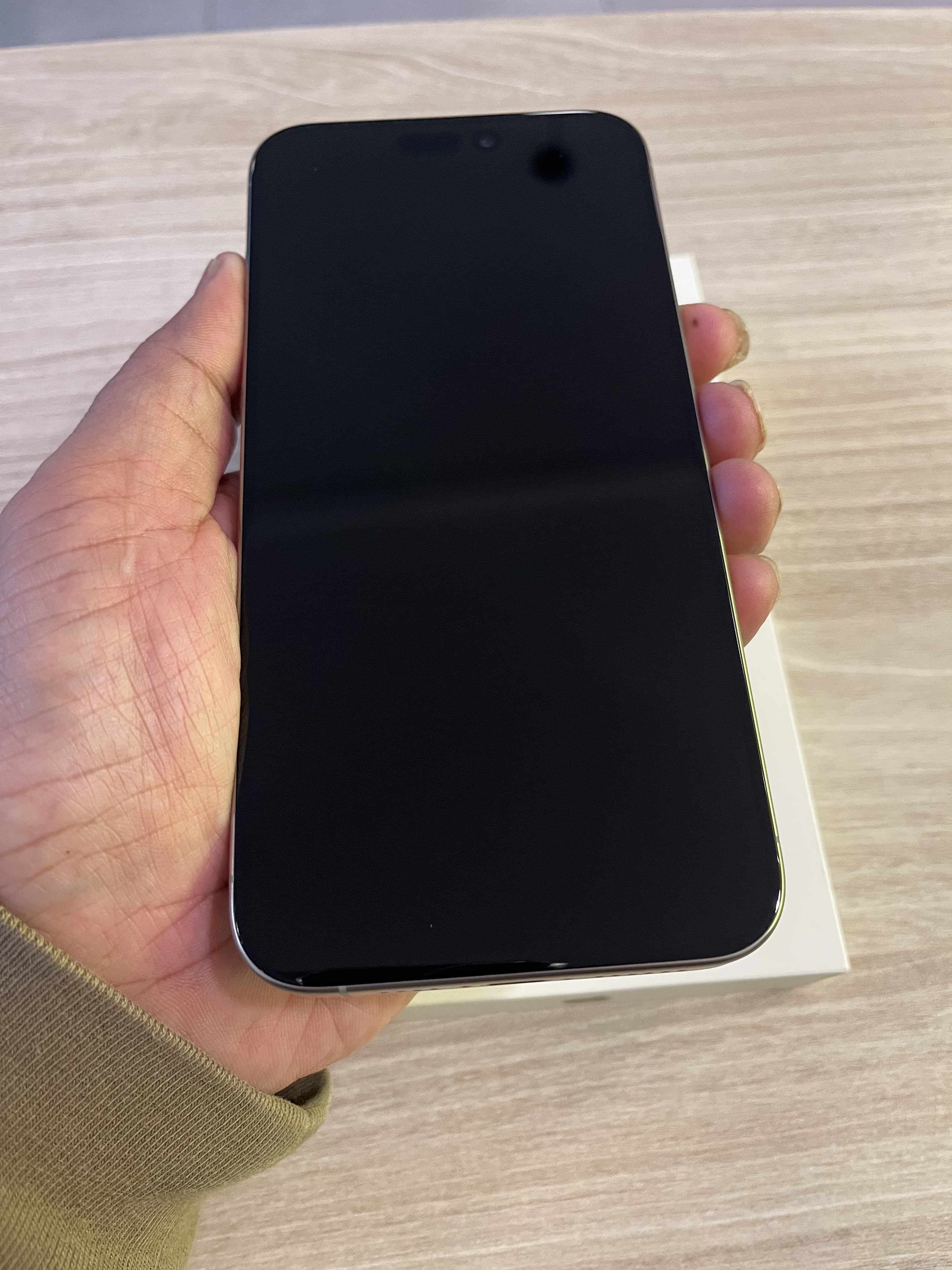 iPhone 15 Pro Max - Image 2
