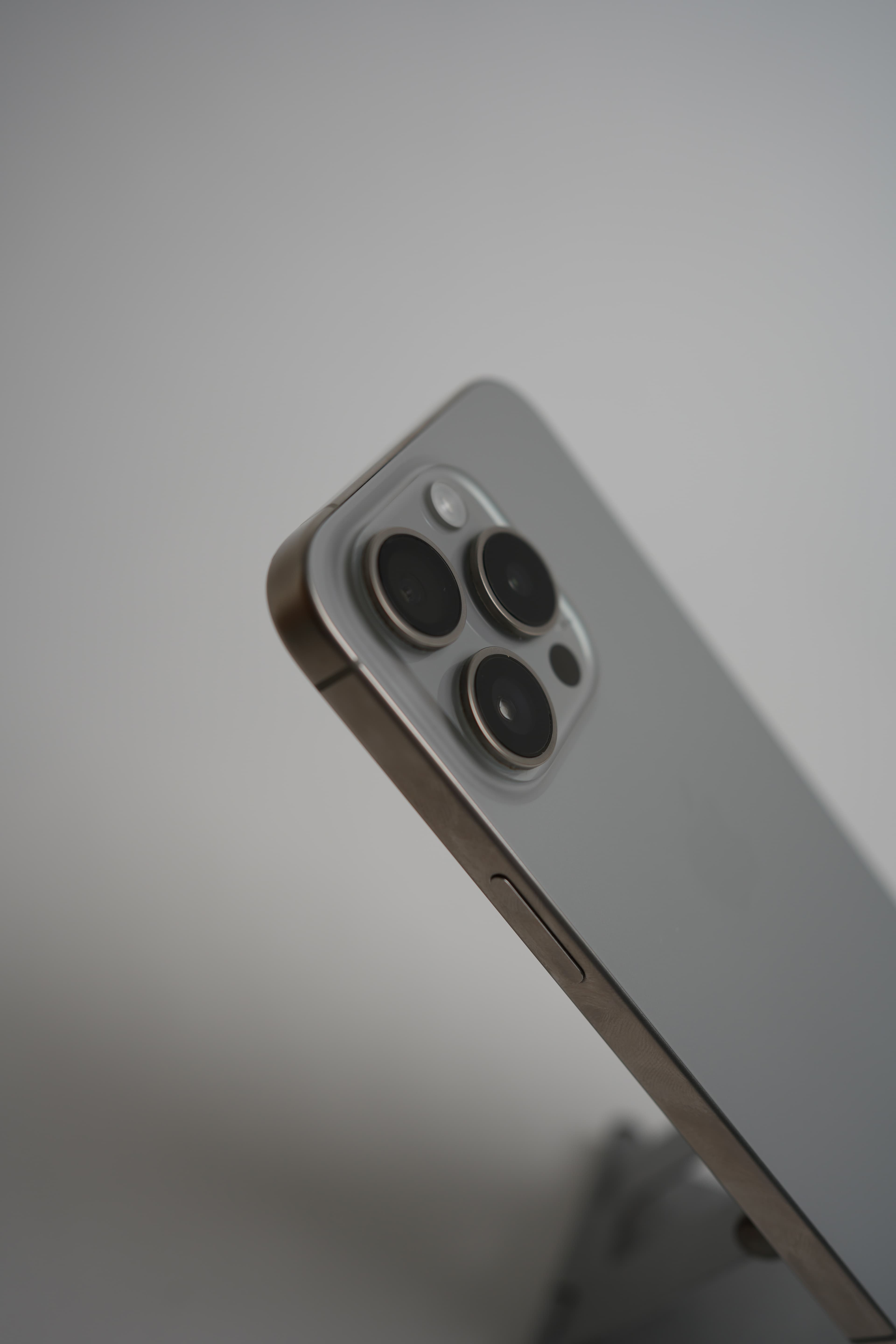 iPhone 15 Pro - Image 3