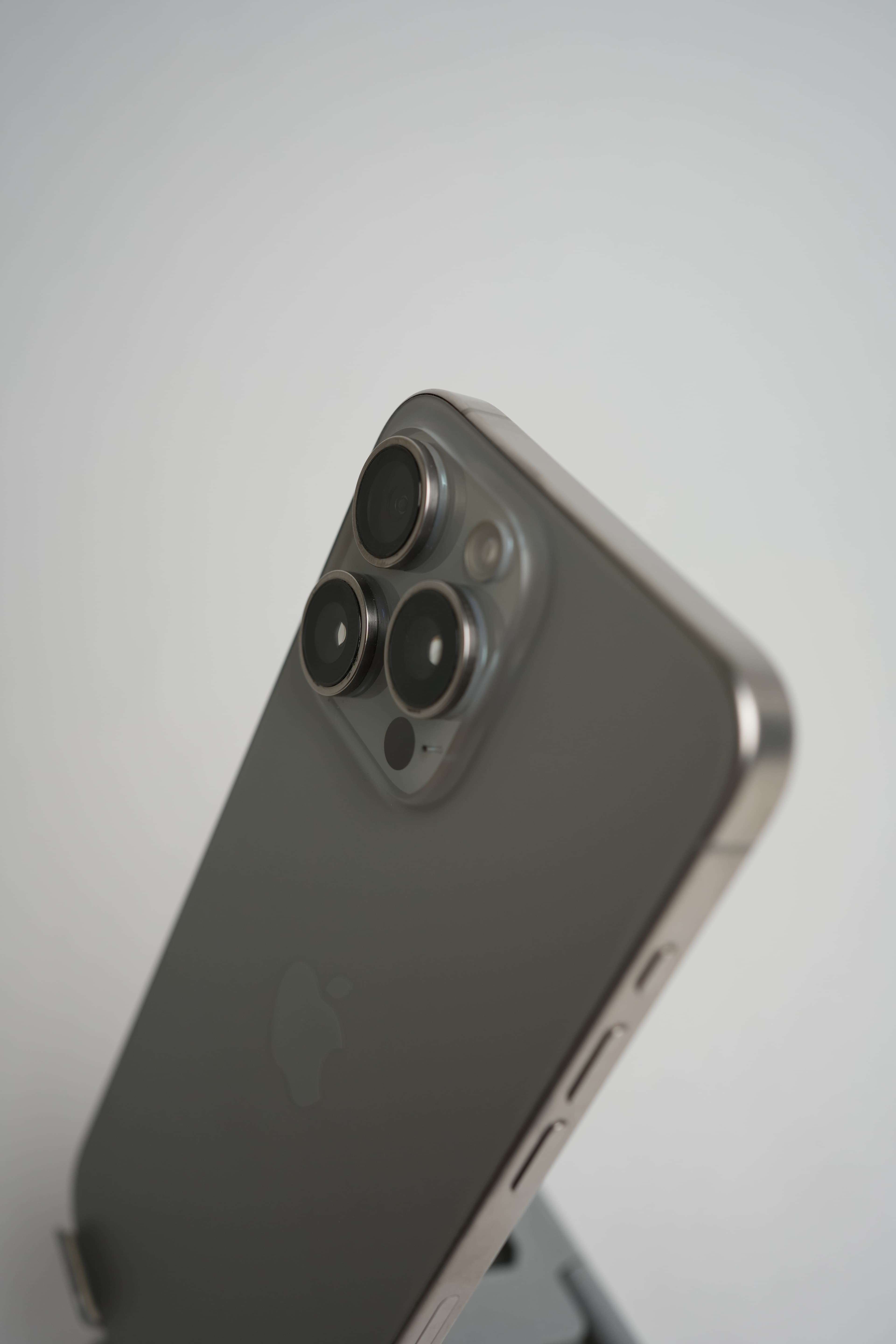 iPhone 15 Pro Max - Image 3