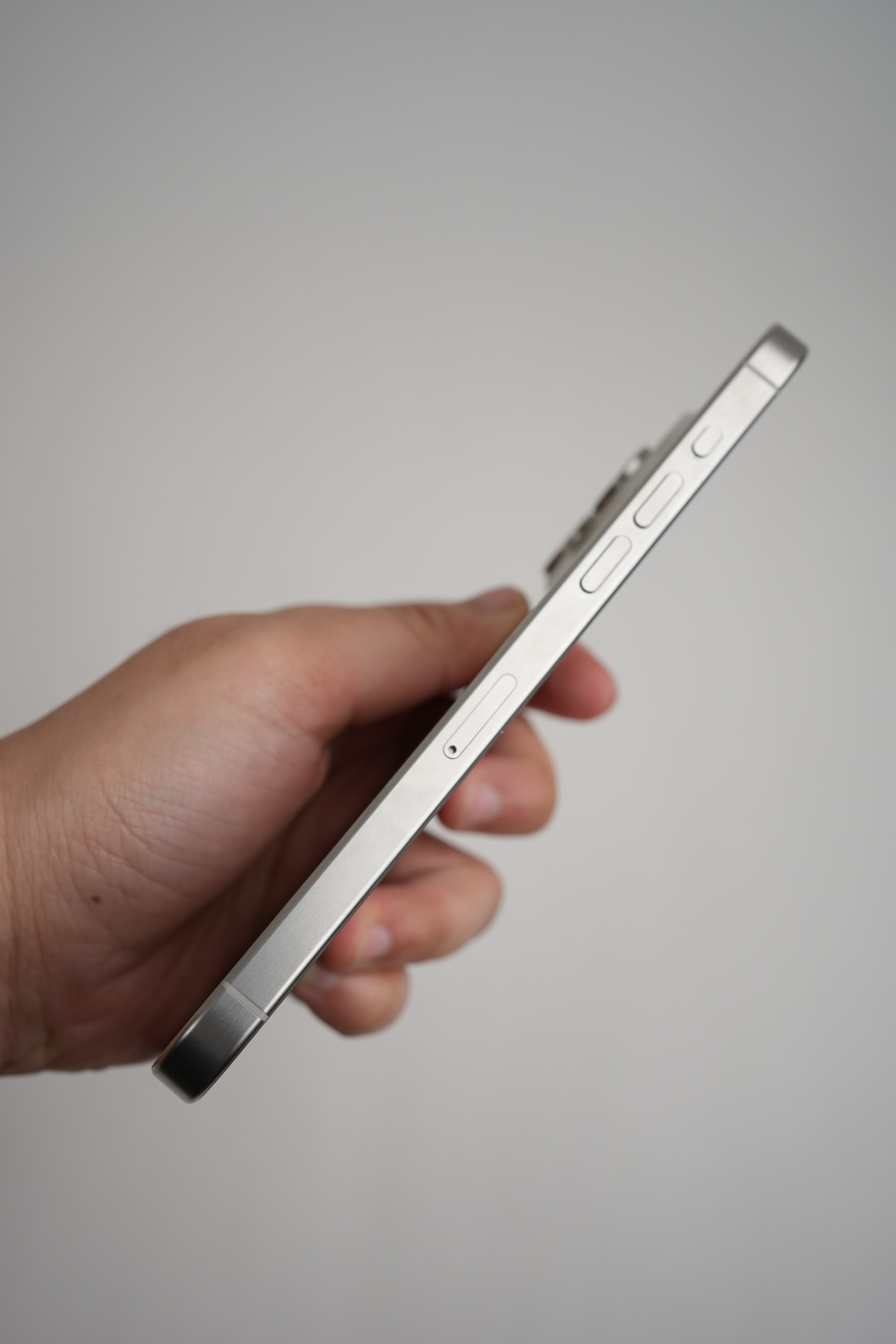 iPhone 15 Pro Max - Image 4