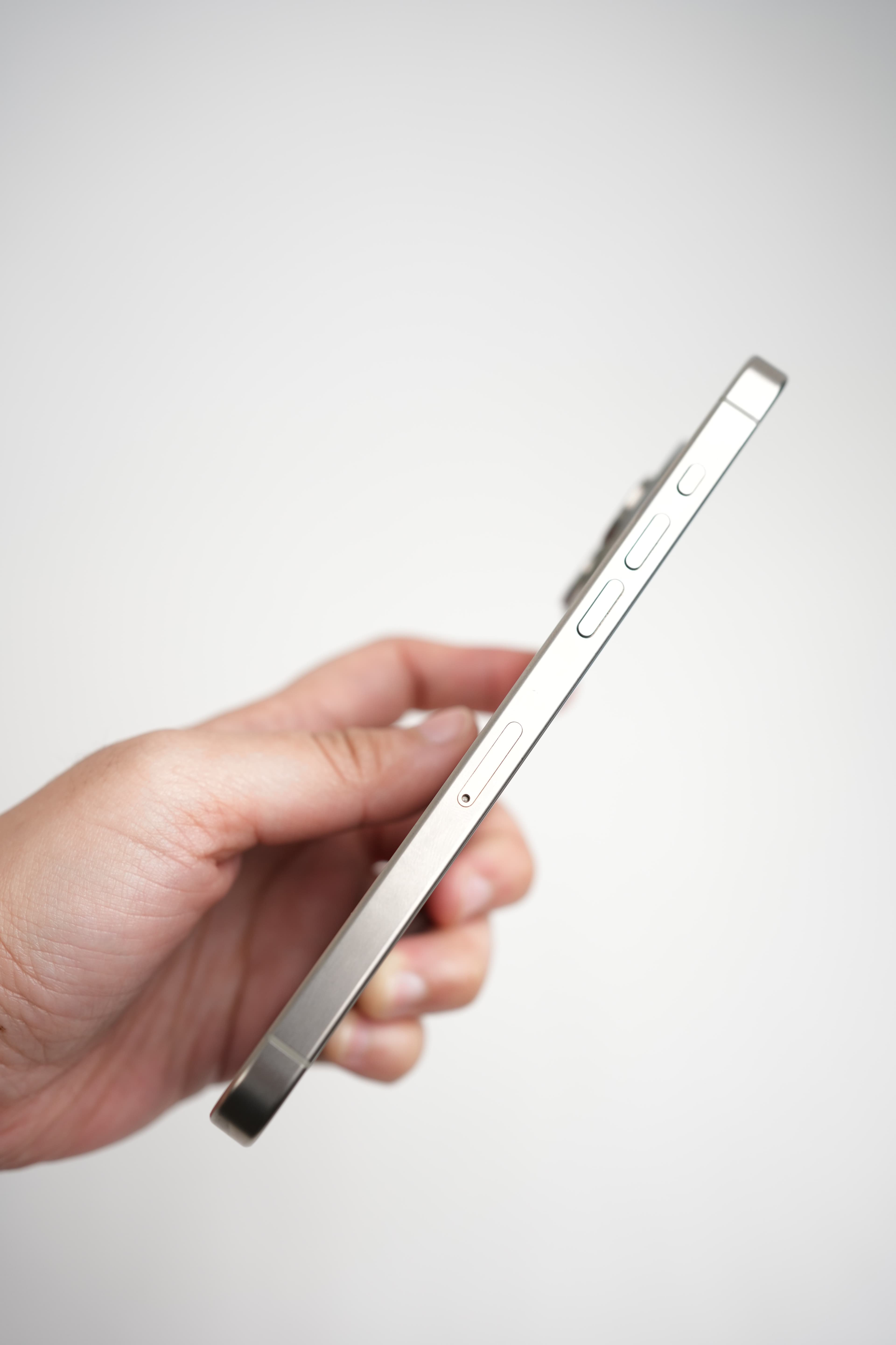 iPhone 15 Pro Max - Image 4