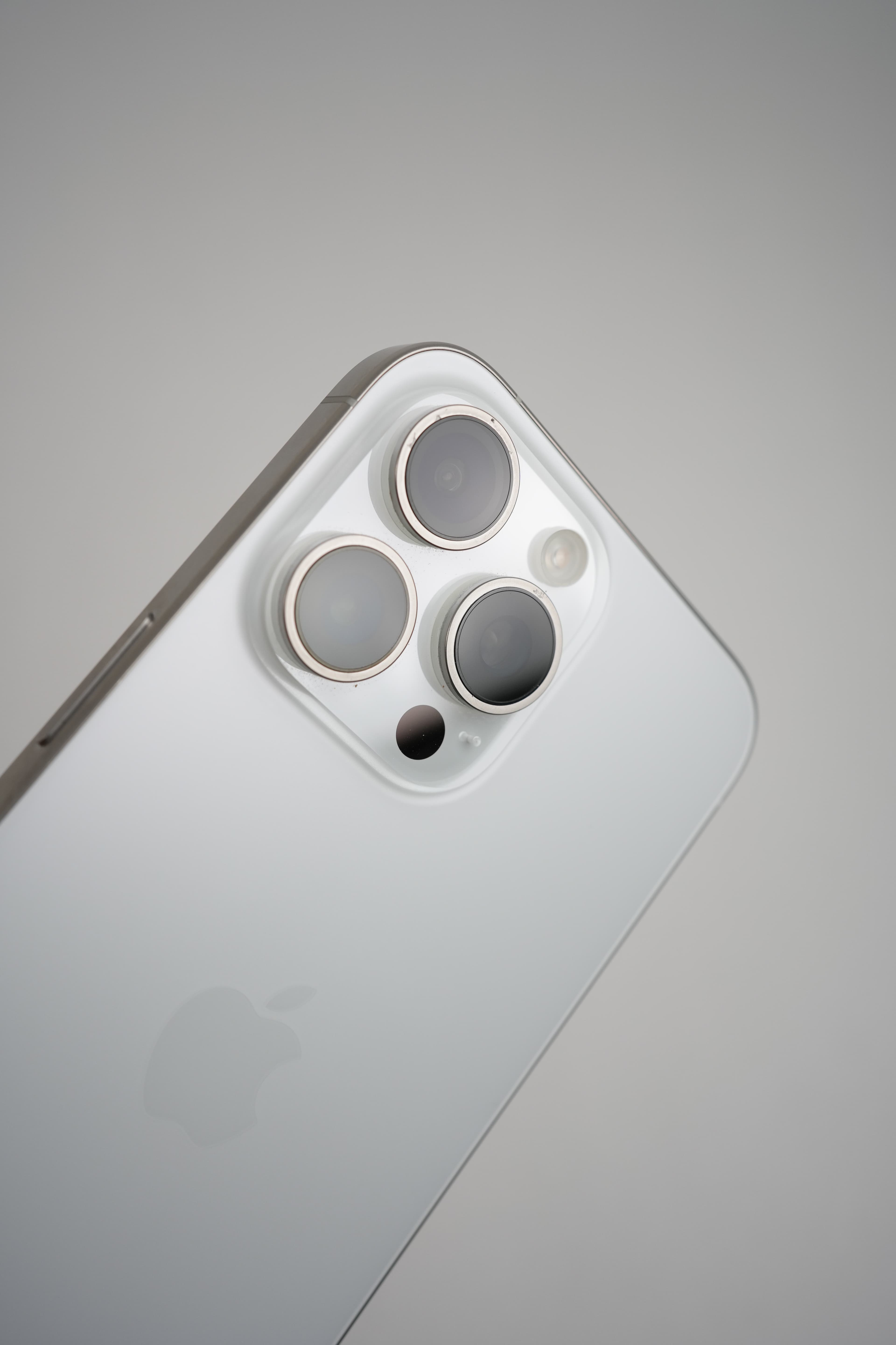 iPhone 15 Pro Max - Image 3