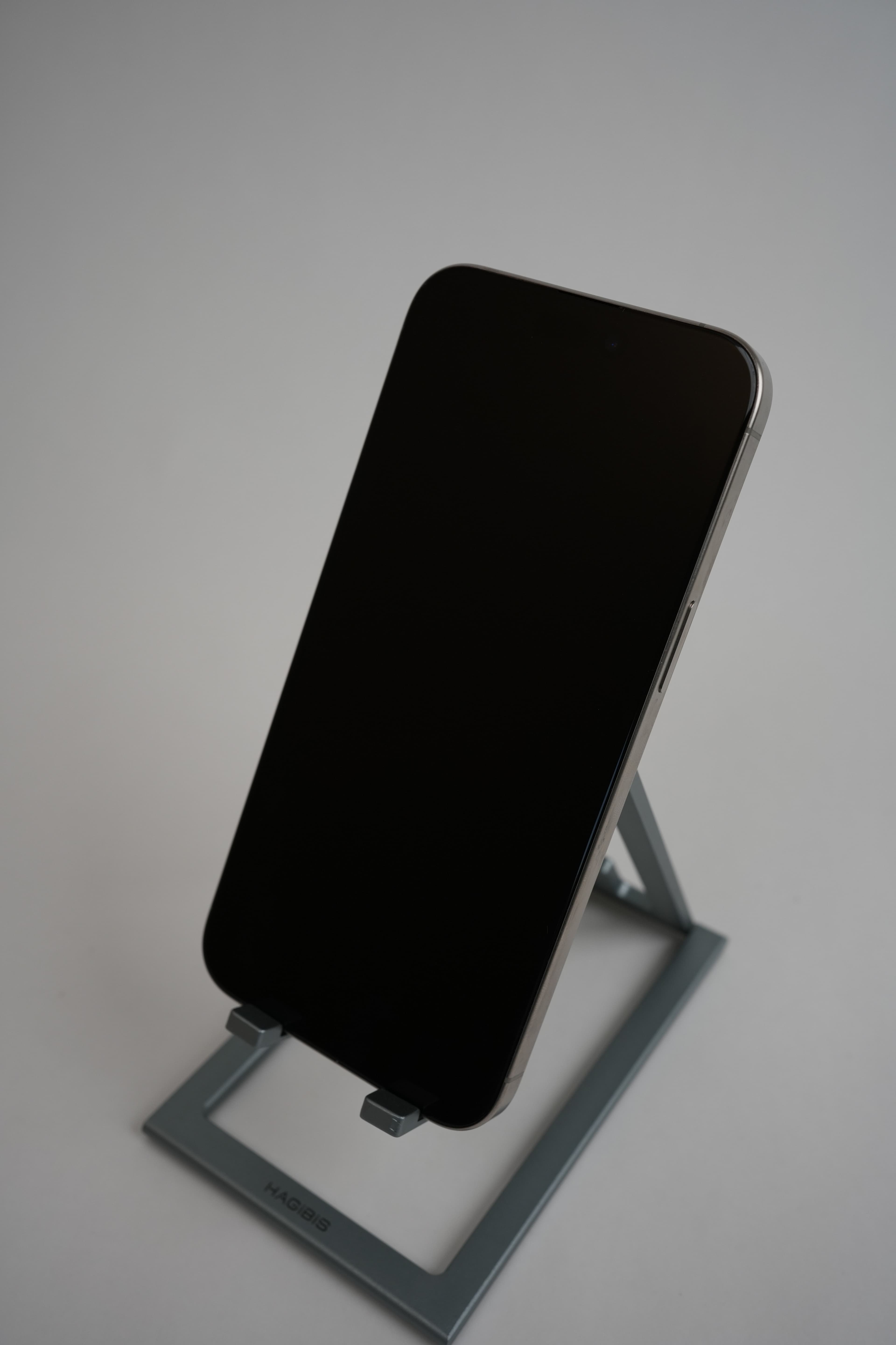 iPhone 15 Pro Max - Image 2
